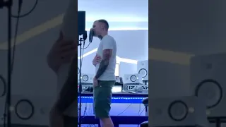 Sigues Con El (Arcángel)