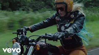 Harleys In Hawaii (Katy Perry)