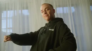 hot girl bummer (blackbear)