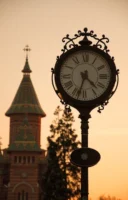 Silhouette of a historic clock - Credits: pexels