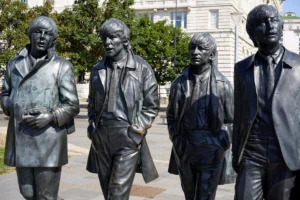 Bronze statues of The Beatles - Credits: pexels