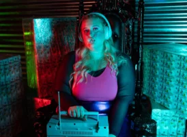 Woman with headphones and radio - Credits: pexels