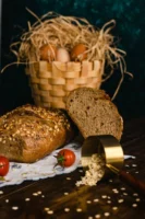 Rustic multigrain bread with basket - Credits: pexels