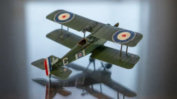 Scale model of a classic - Credits: pexels