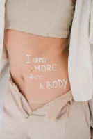 Close-up of a woman's torso - Credits: pexels