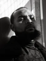 Artistic black and white portrait - Credits: pexels