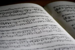 Detailed close-up of a music - Credits: pexels