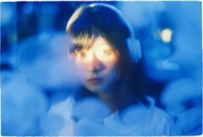 A woman listening to music - Credits: pexels