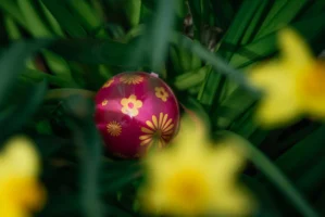A vibrant painted Easter egg - Credits: pexels